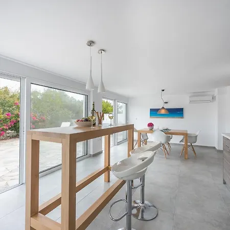 Apartment Panorama 2min Drive From The