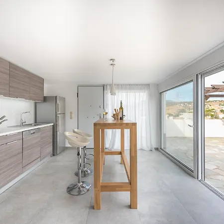 Apartment Panorama 2min Drive From The Agia Marina Mikrolimanou